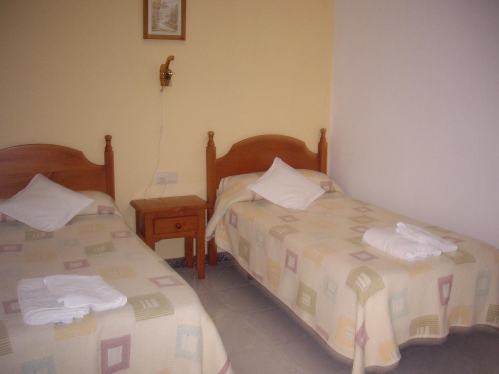 Hostal Mini Golf Los Canos De Meca Cameră foto