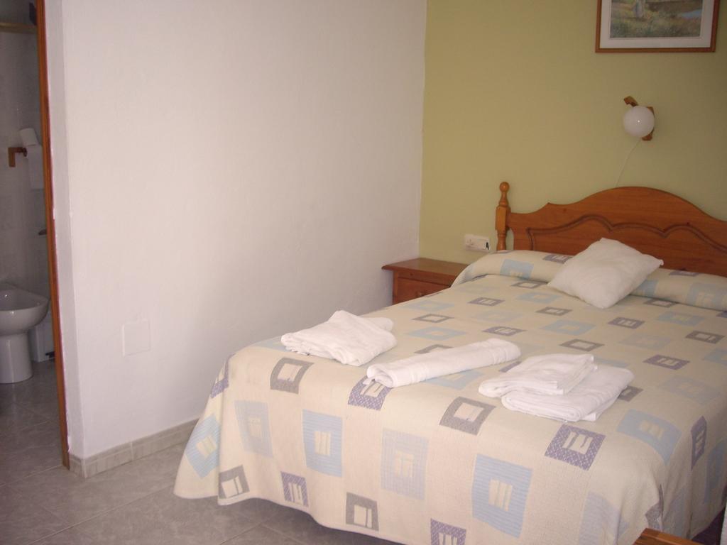 Hostal Mini Golf Los Canos De Meca Cameră foto